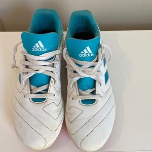 Adidas Size 9 Womens Soccer Cleats